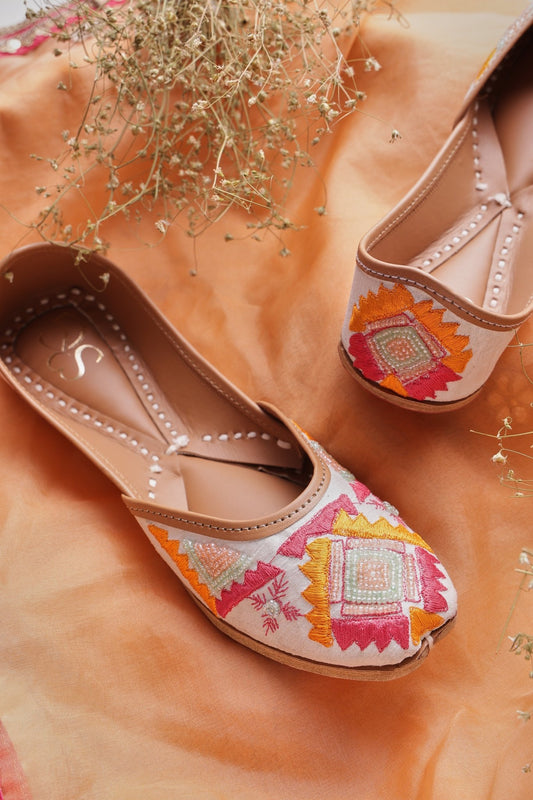 Threaded Tales - Label Shona Rohatgi Garg